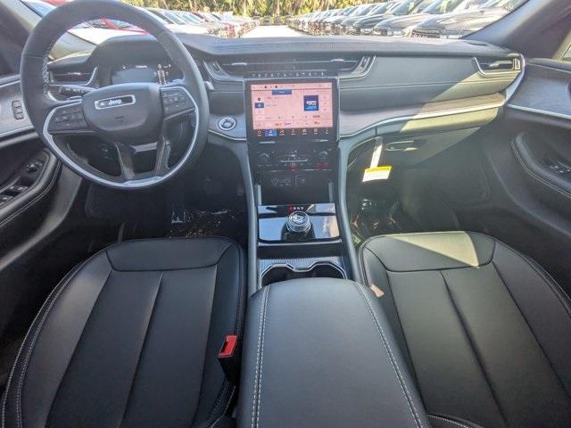 new 2025 Jeep Grand Cherokee car, priced at $36,220