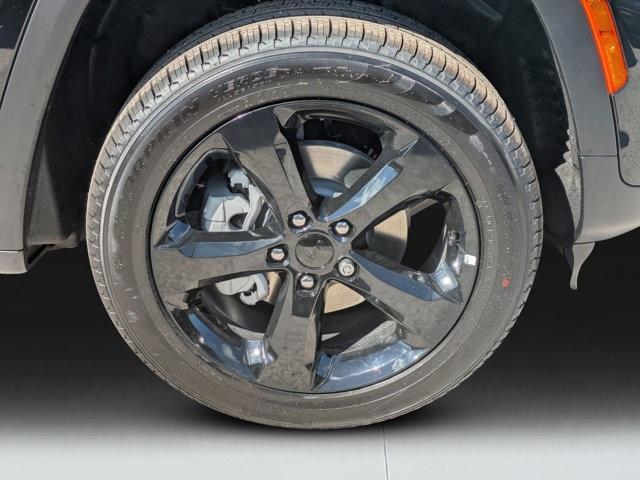new 2025 Jeep Grand Cherokee car, priced at $36,220