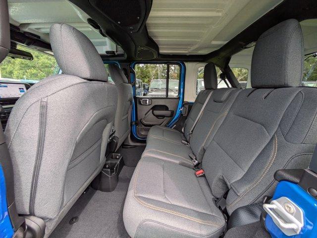 new 2025 Jeep Wrangler car, priced at $36,180