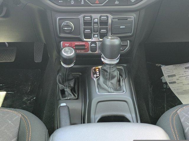 new 2025 Jeep Gladiator car, priced at $46,385