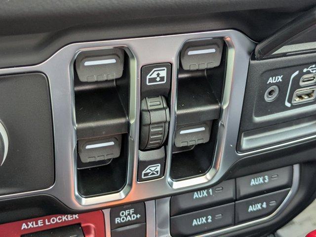 new 2025 Jeep Gladiator car, priced at $46,385