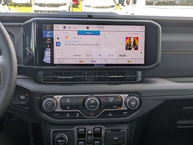 new 2025 Jeep Gladiator car, priced at $46,385