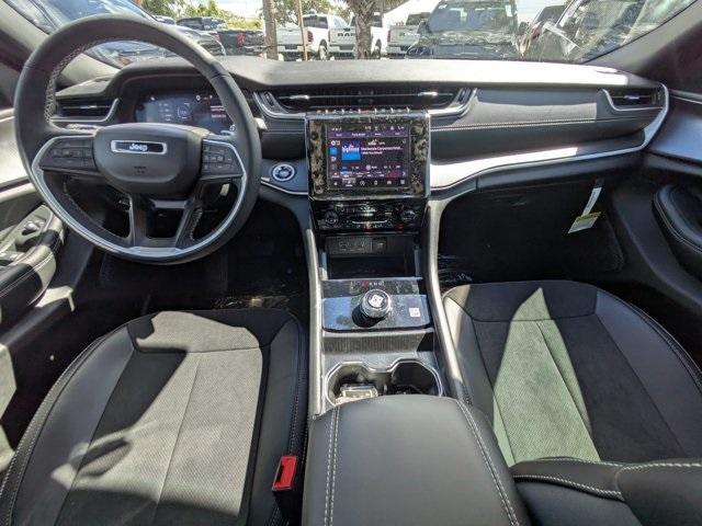 new 2025 Jeep Grand Cherokee car, priced at $35,870