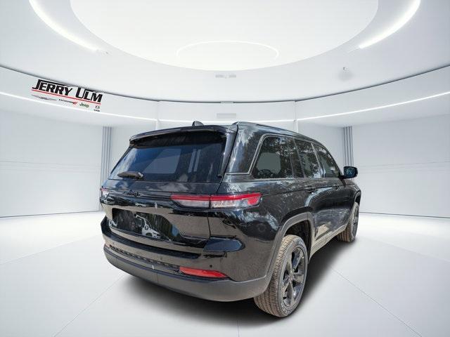 new 2025 Jeep Grand Cherokee car, priced at $35,870