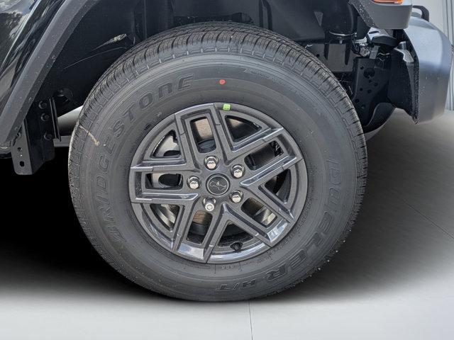 new 2025 Jeep Gladiator car, priced at $44,430