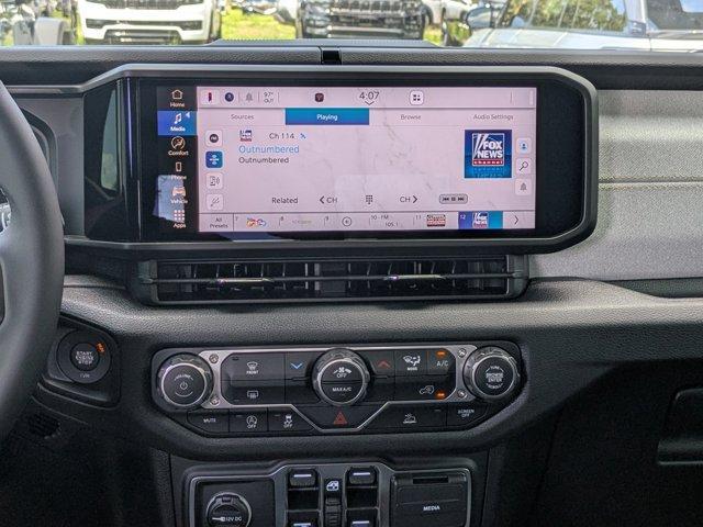 new 2025 Jeep Gladiator car, priced at $44,430