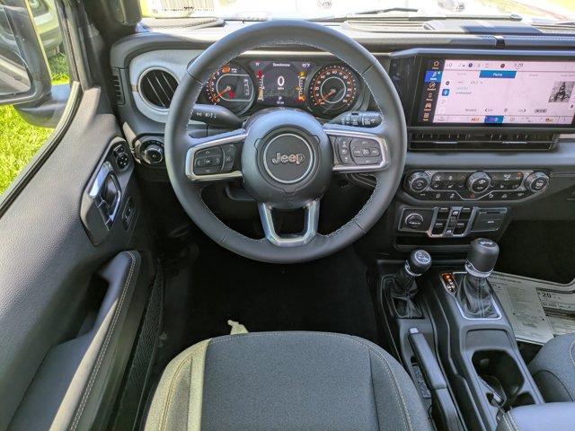 new 2025 Jeep Wrangler car, priced at $46,620