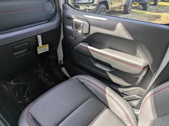 new 2025 Jeep Wrangler car, priced at $57,070