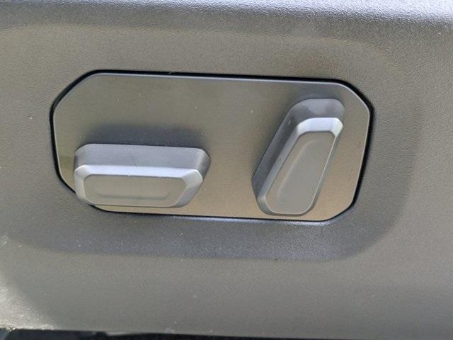 new 2025 Jeep Wrangler car, priced at $57,070