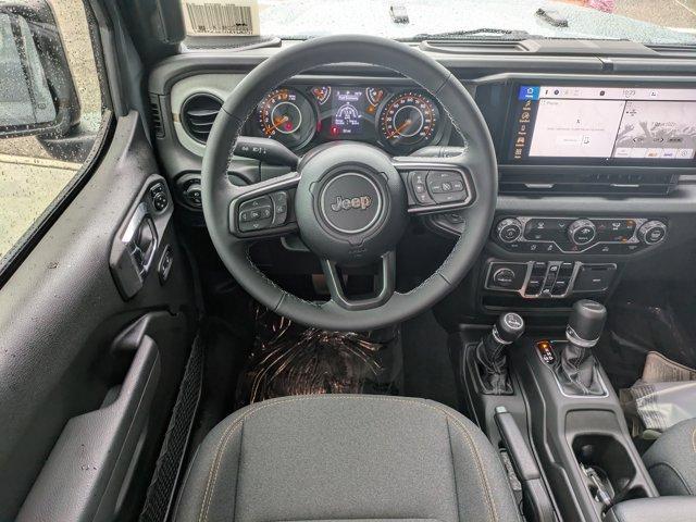 new 2025 Jeep Gladiator car, priced at $37,880