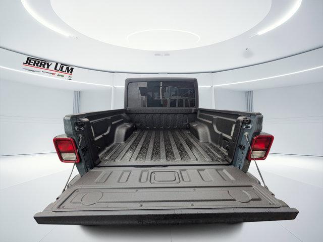 new 2025 Jeep Gladiator car, priced at $37,880