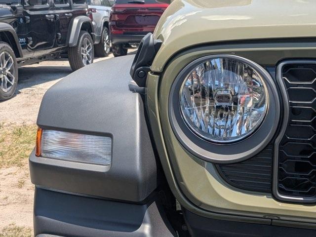 new 2025 Jeep Wrangler car, priced at $65,025