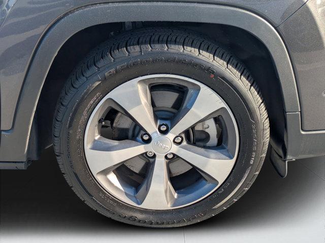 used 2019 Jeep Cherokee car, priced at $18,000