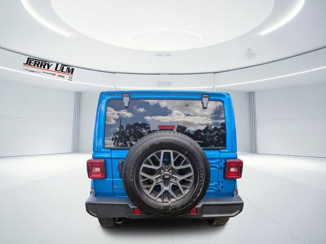 new 2025 Jeep Wrangler car, priced at $47,615