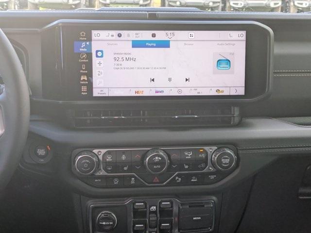 new 2025 Jeep Wrangler car, priced at $47,615