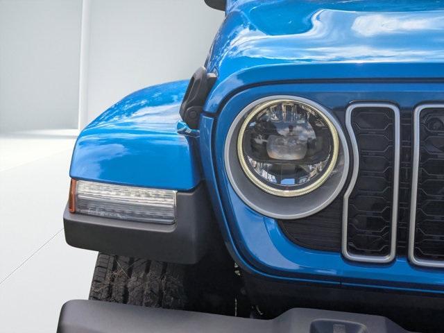 new 2025 Jeep Wrangler car, priced at $47,615