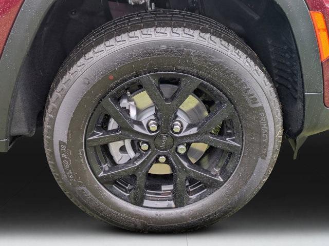 new 2025 Jeep Grand Cherokee car, priced at $37,225