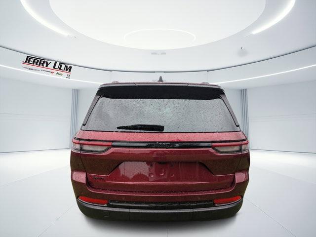new 2025 Jeep Grand Cherokee car, priced at $37,225