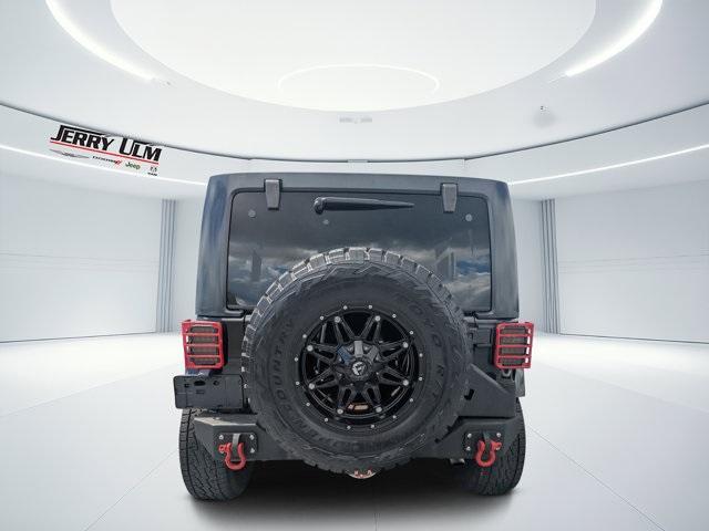 used 2015 Jeep Wrangler Unlimited car, priced at $18,500