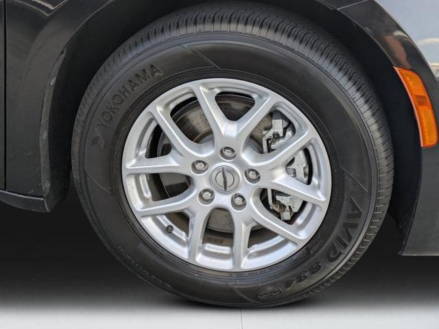 used 2023 Chrysler Pacifica car, priced at $22,387