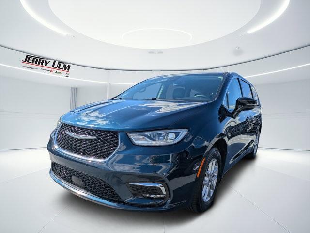 used 2024 Chrysler Pacifica car, priced at $24,879