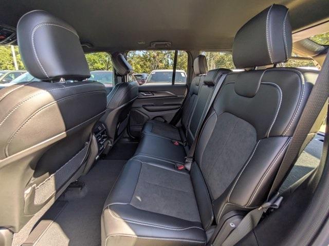 new 2025 Jeep Grand Cherokee car, priced at $38,870