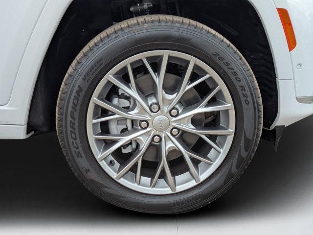 new 2025 Jeep Grand Cherokee L car, priced at $53,555