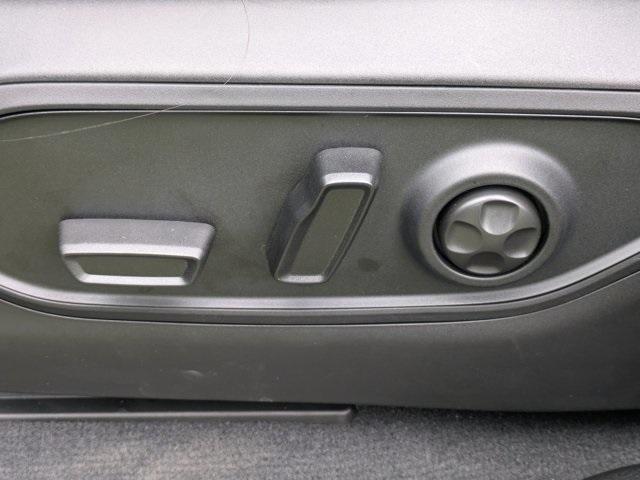 new 2025 Jeep Grand Cherokee car, priced at $37,225