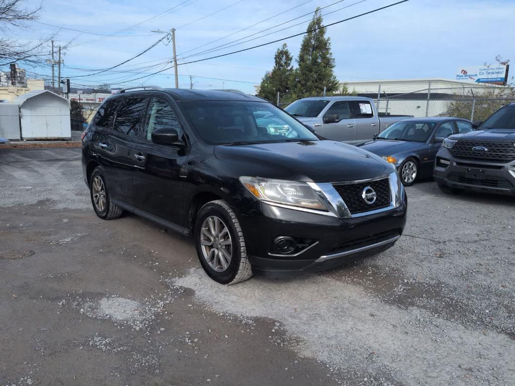 used 2016 Nissan Pathfinder car, priced at $6,250