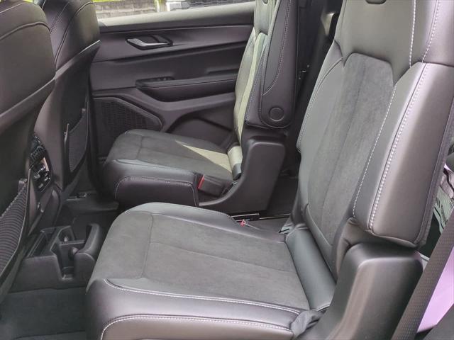 new 2025 Jeep Grand Cherokee L car, priced at $41,370