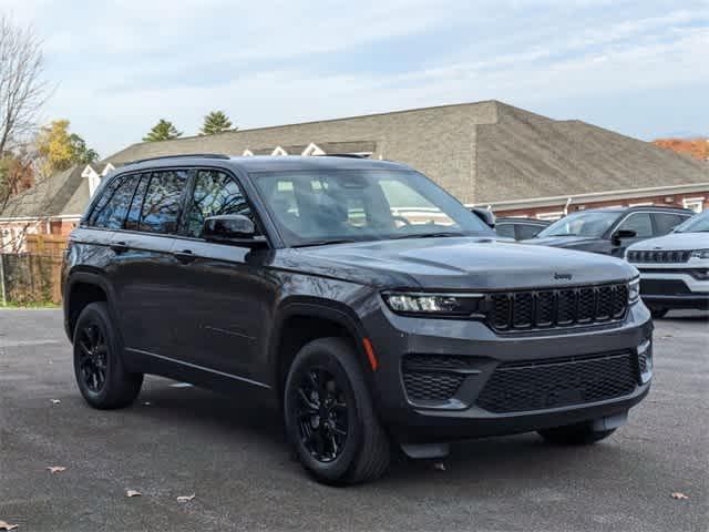 new 2025 Jeep Grand Cherokee car, priced at $38,030