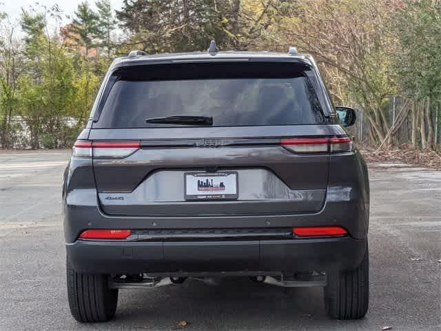 new 2025 Jeep Grand Cherokee car, priced at $38,030