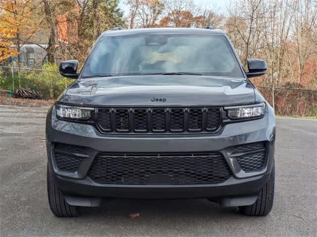 new 2025 Jeep Grand Cherokee car, priced at $38,030