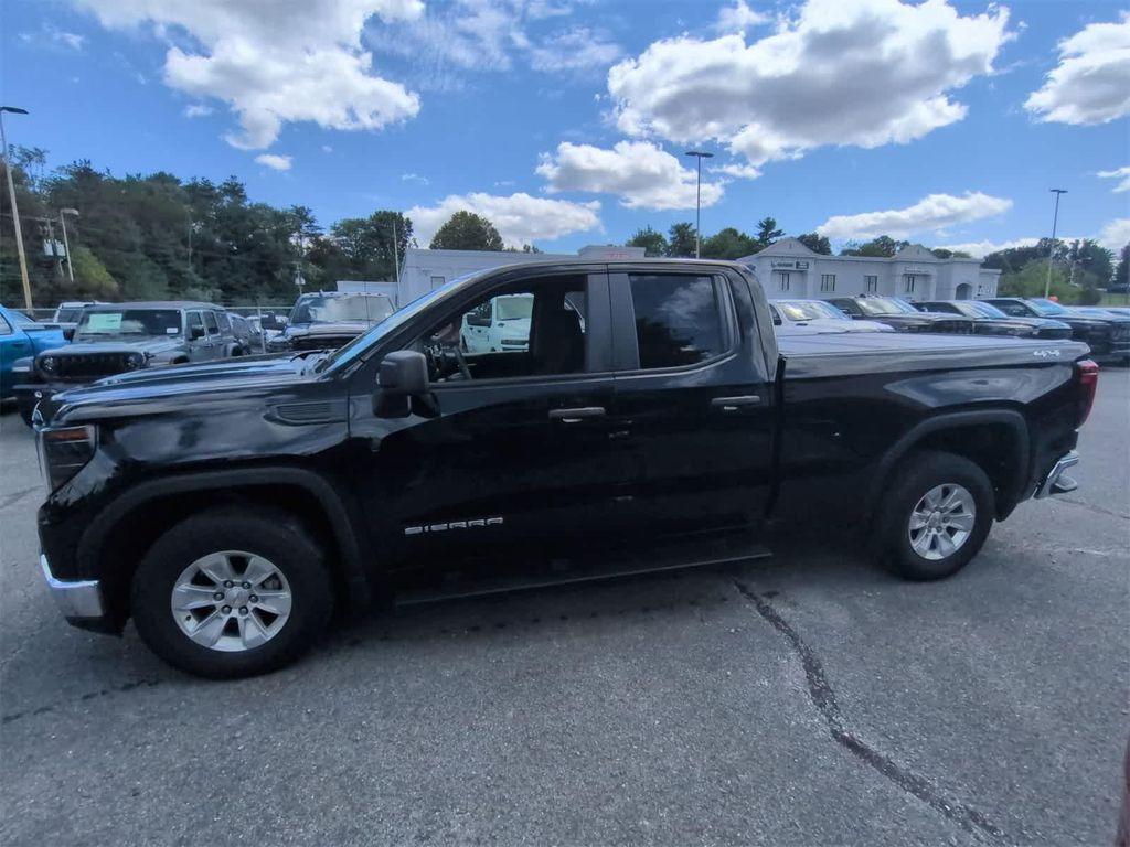used 2023 GMC Sierra 1500 car, priced at $31,408