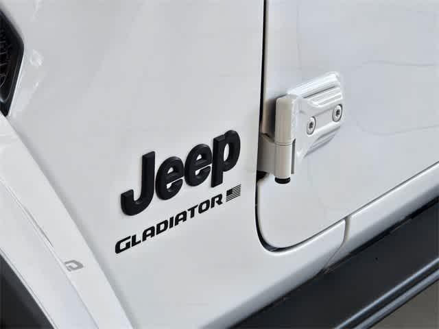 new 2024 Jeep Gladiator car, priced at $43,250