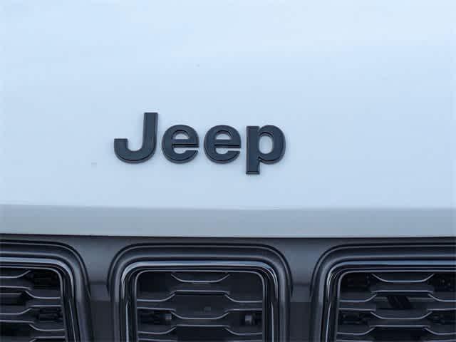 new 2025 Jeep Grand Cherokee car, priced at $38,935