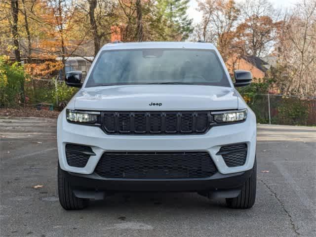 new 2025 Jeep Grand Cherokee car, priced at $38,000