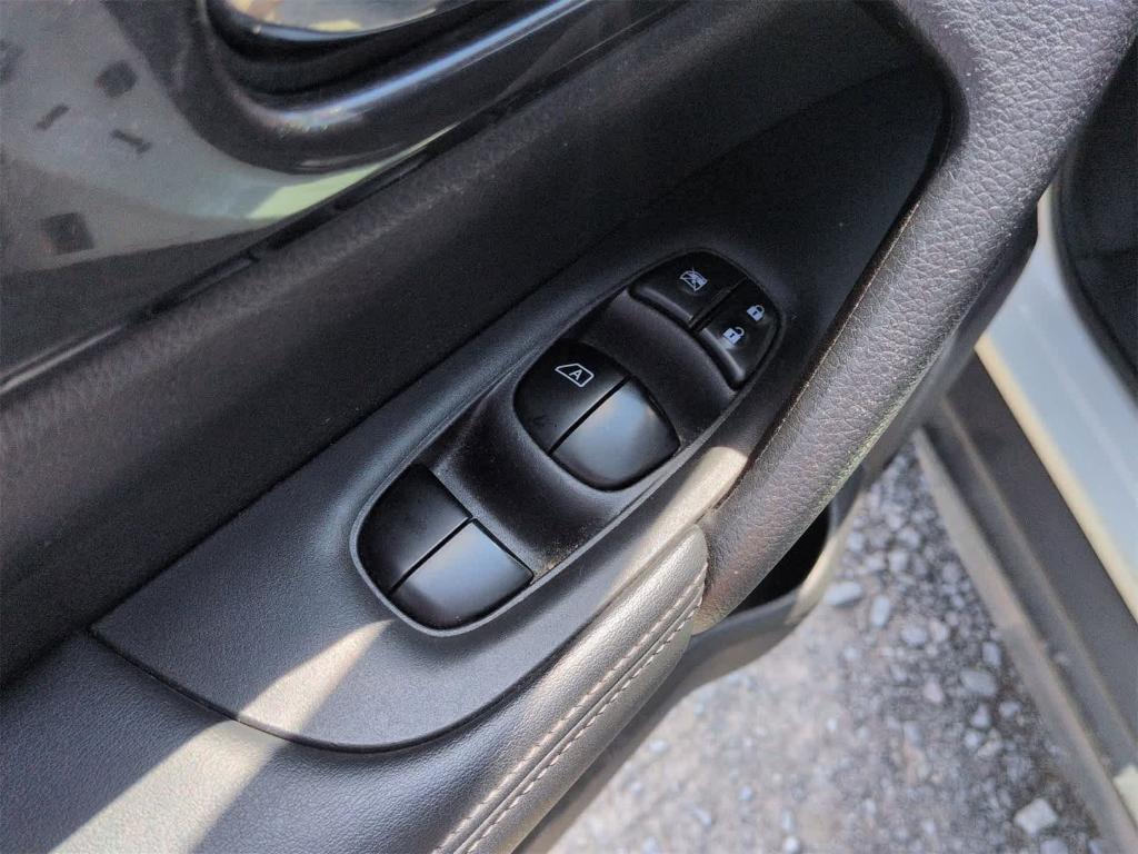 used 2019 Nissan Rogue car, priced at $13,991