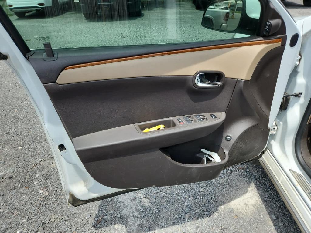 used 2009 Chevrolet Malibu car, priced at $3,995