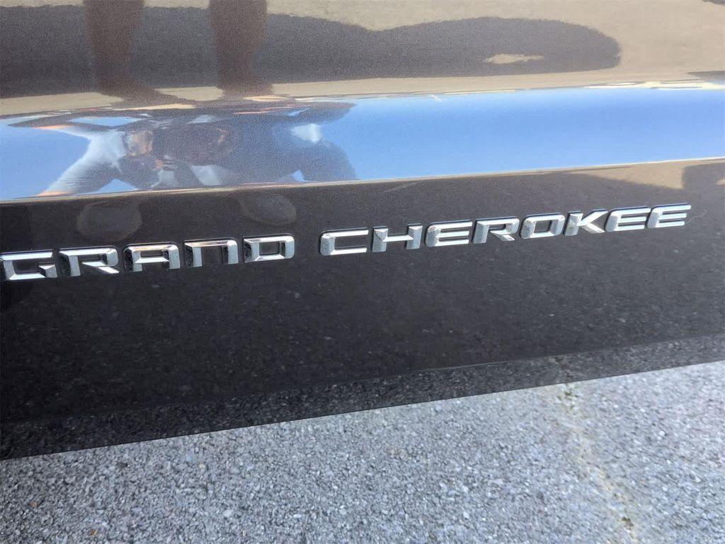 used 2015 Jeep Grand Cherokee car, priced at $10,991