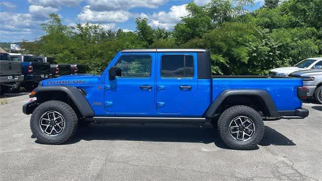 new 2024 Jeep Gladiator car, priced at $45,650