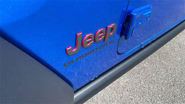 new 2024 Jeep Gladiator car, priced at $45,650