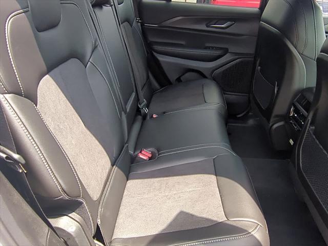 new 2025 Jeep Grand Cherokee car, priced at $38,375