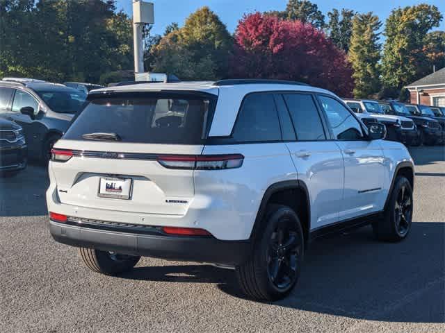 new 2025 Jeep Grand Cherokee car, priced at $45,715