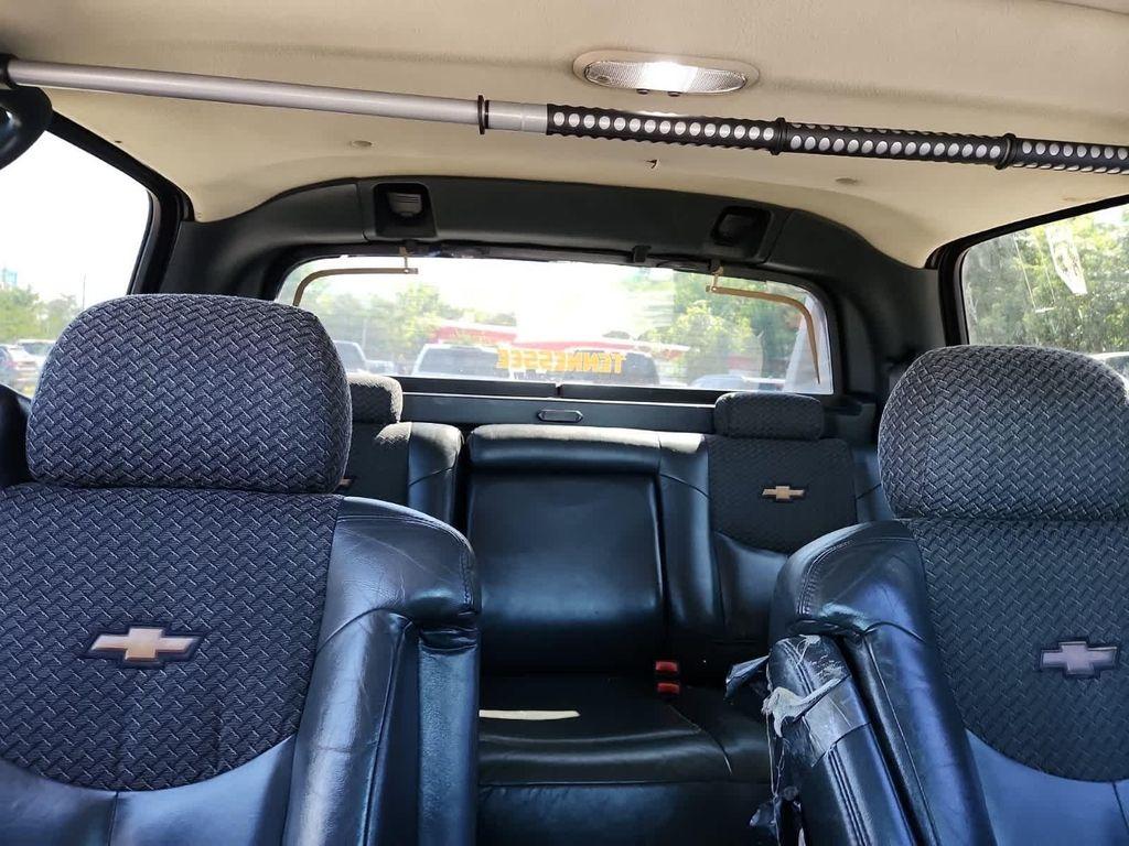 used 2002 Chevrolet Avalanche car, priced at $2,145