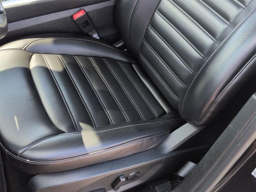 used 2022 Ford Edge car, priced at $17,500