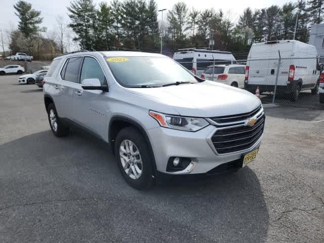 used 2021 Chevrolet Traverse car, priced at $23,355