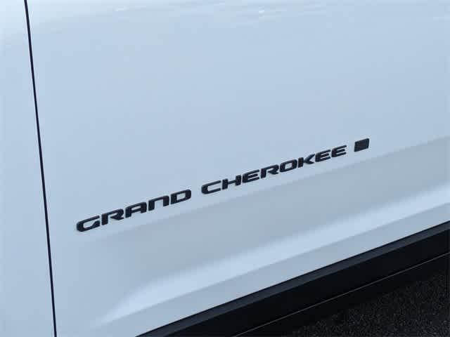 new 2025 Jeep Grand Cherokee L car, priced at $40,995