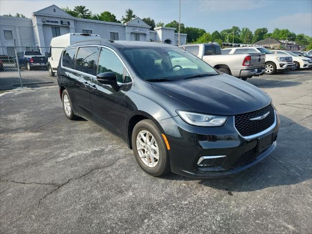 used 2022 Chrysler Pacifica car, priced at $22,000