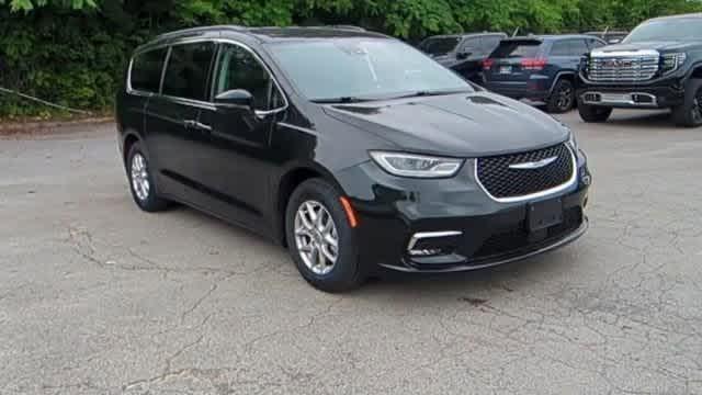 used 2022 Chrysler Pacifica car, priced at $22,000